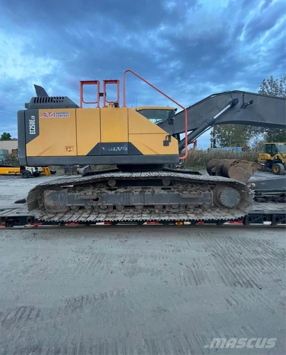 Volvo EC250E LR Raupenbagger