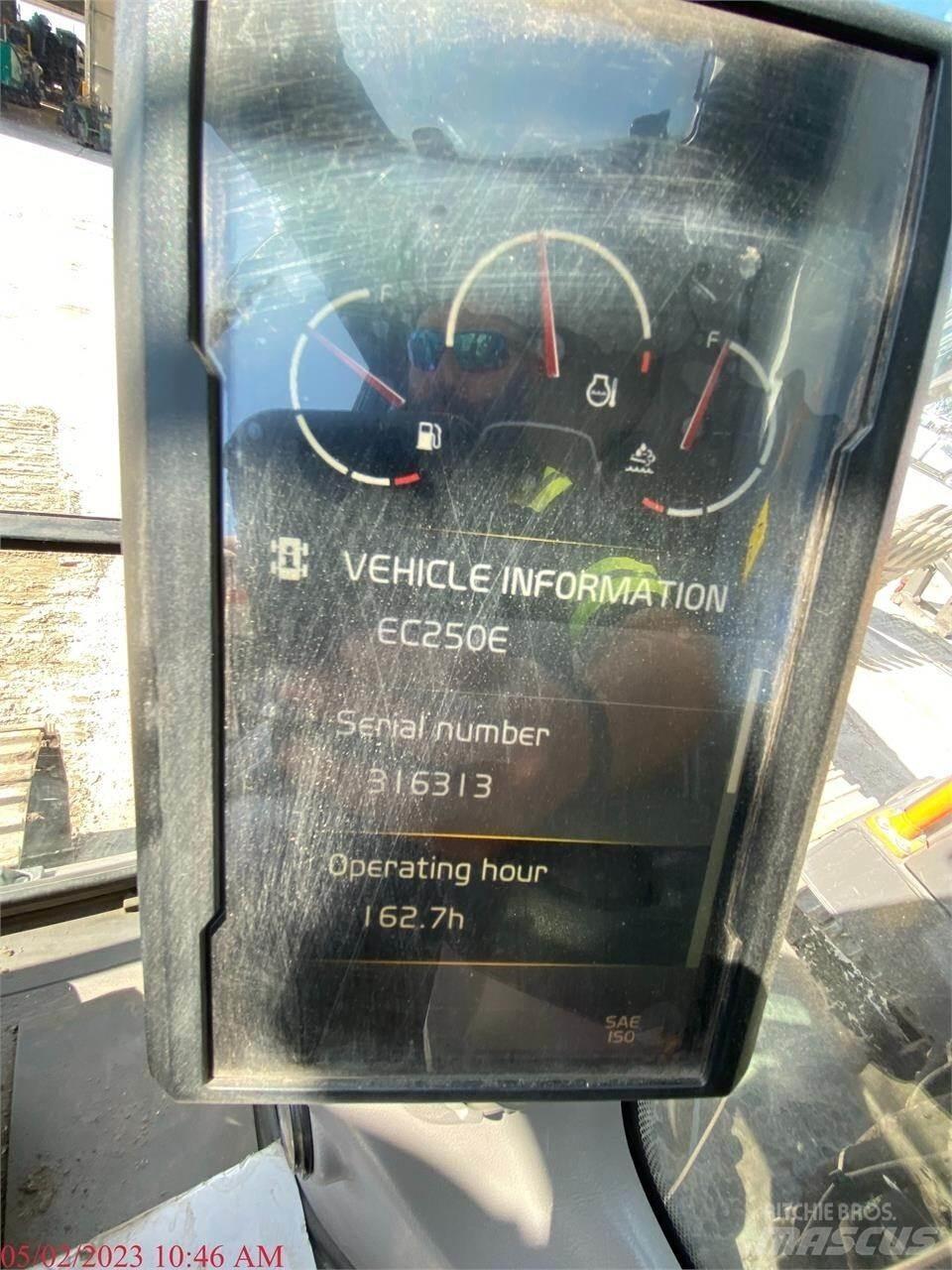 Volvo EC250EL Raupenbagger
