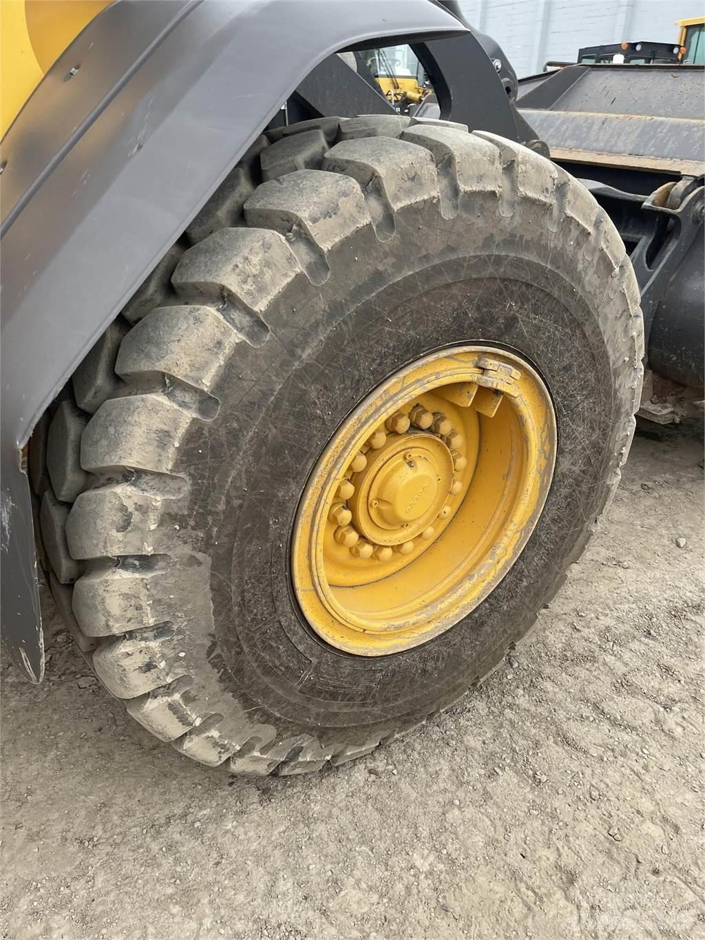 Volvo L90H Radlader