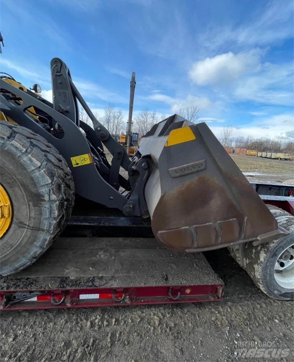 Volvo L90H Radlader