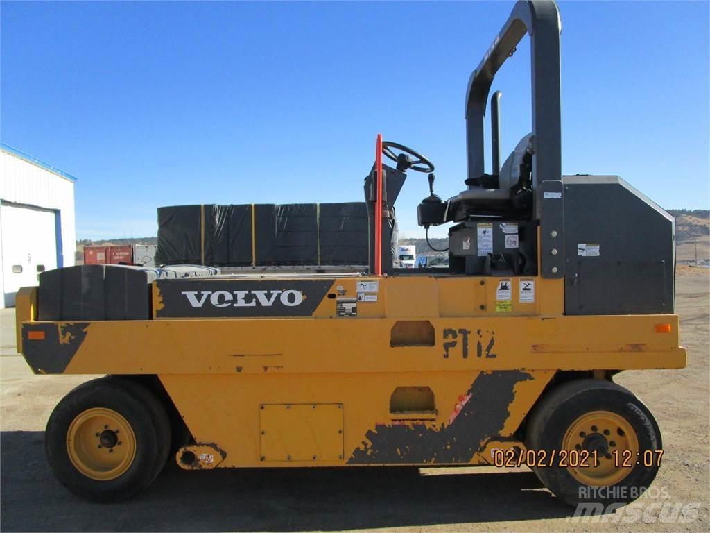 Volvo PT125C Gummiradwalzen
