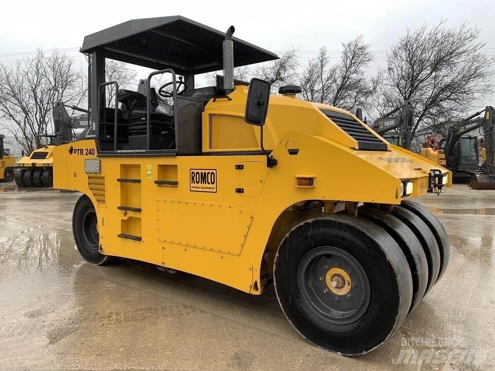 Volvo PTR240 Gummiradwalzen