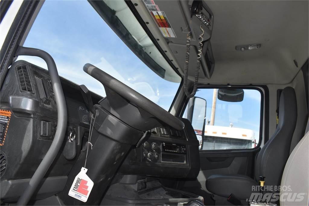 Volvo VHD84B300 Kipper