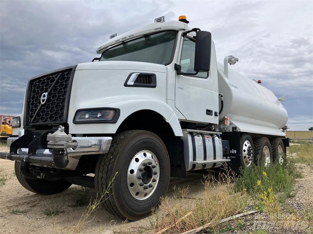 Volvo VHD84F300 Tankwagen