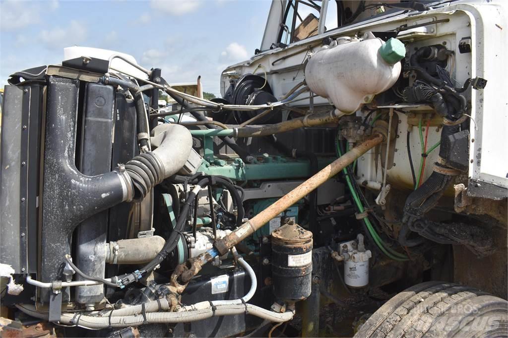 Volvo WG84B Kipper