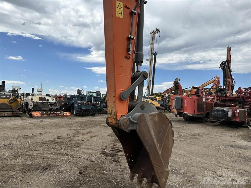 XCMG XE210CU Raupenbagger