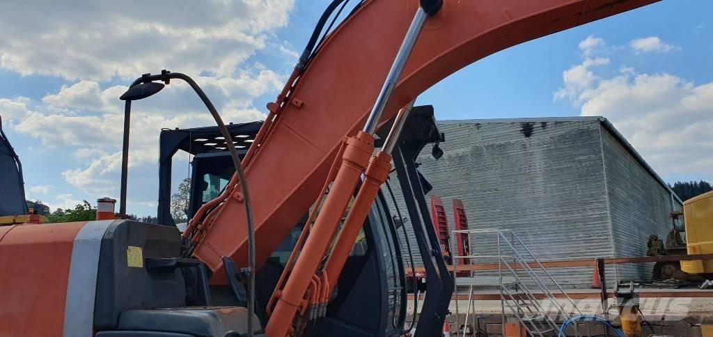 Hitachi ZX 210 LC-3 Raupenbagger