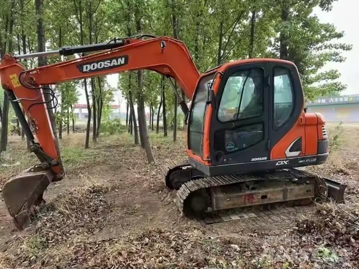 Doosan DX75 Raupenbagger