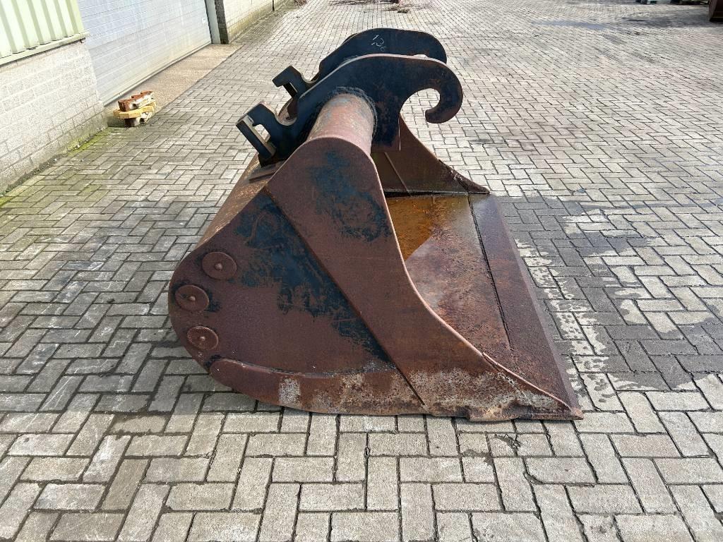  Slootbak CW 45 Schaufeln