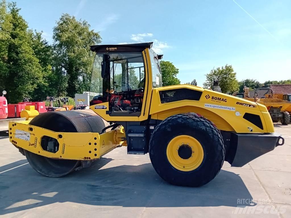 Bomag BW 213 D-5 Erdbauwalzen