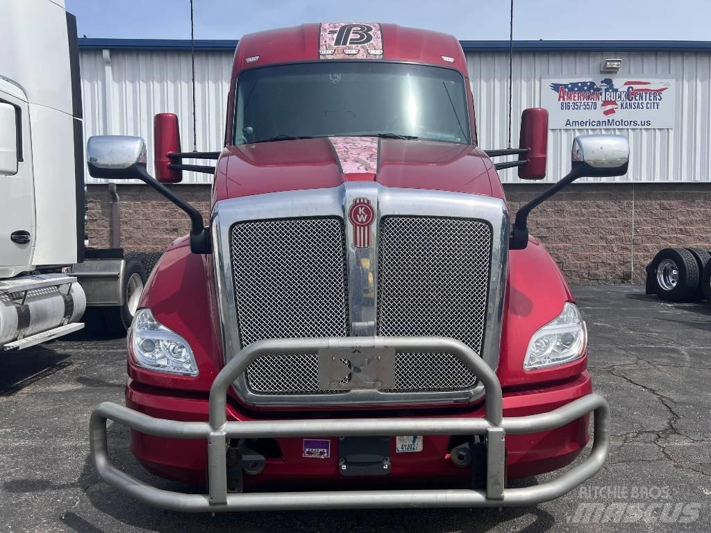 Kenworth T 680 Sattelzugmaschinen
