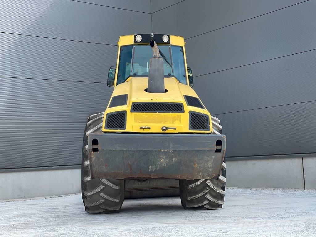Bomag BW 213 DH-4 Walzenzüge