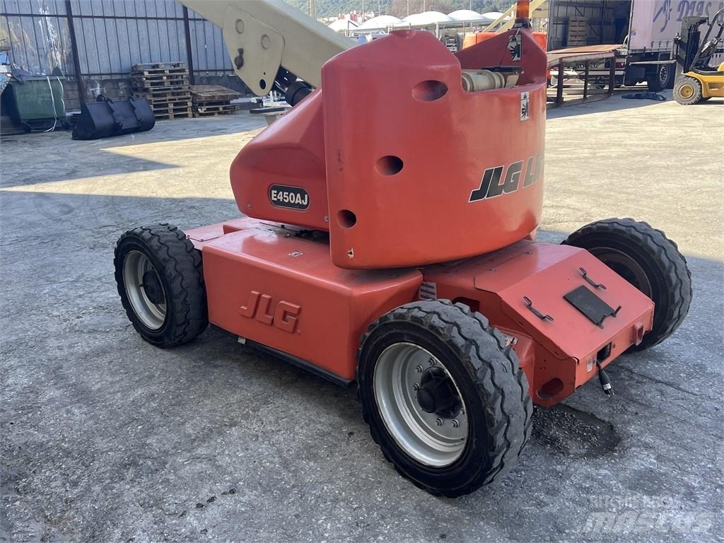 JLG E450 AJ Gelenkteleskoparbeitsbühnen