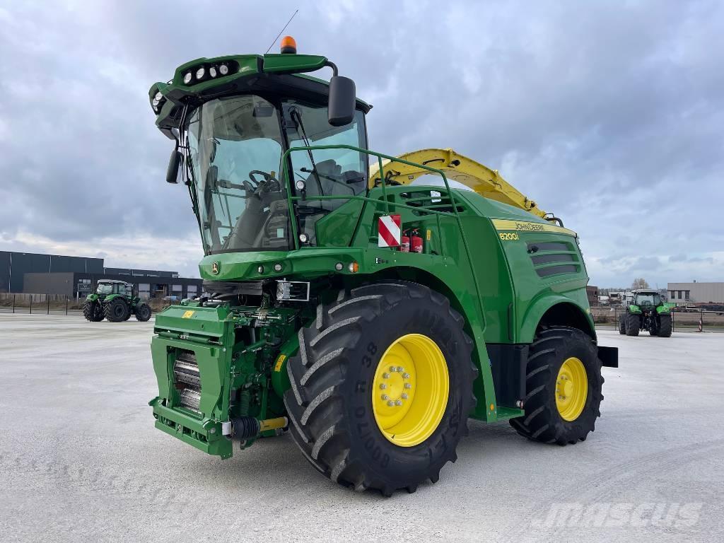 John Deere 8200 Mähdrescher