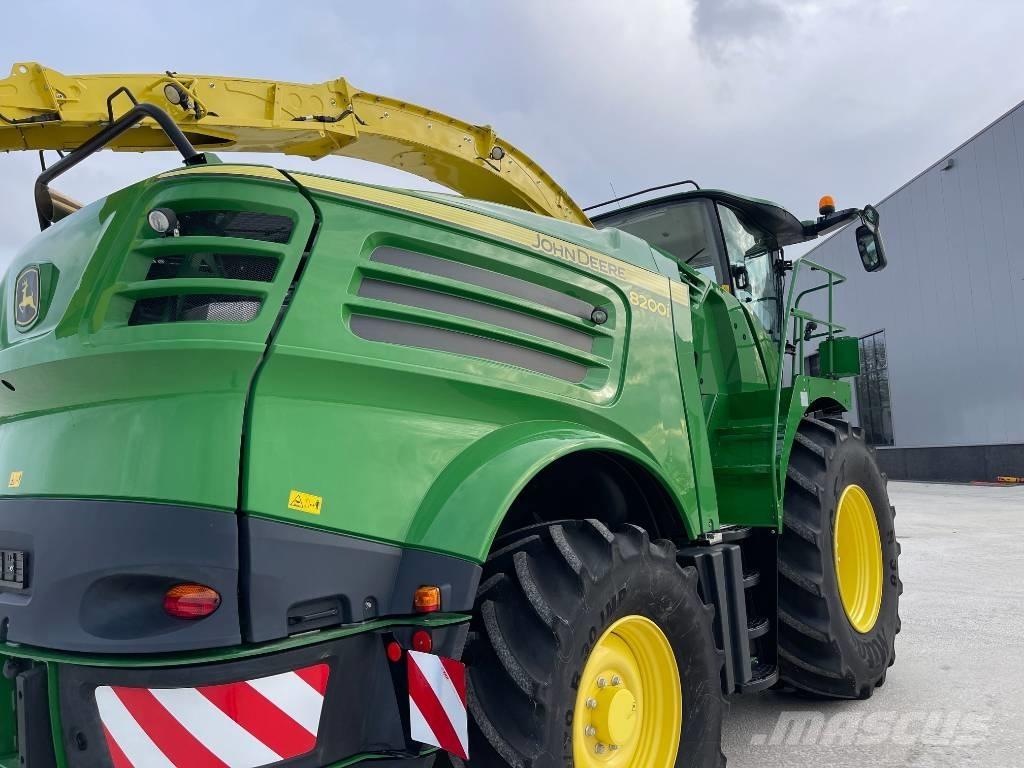 John Deere 8200 Mähdrescher