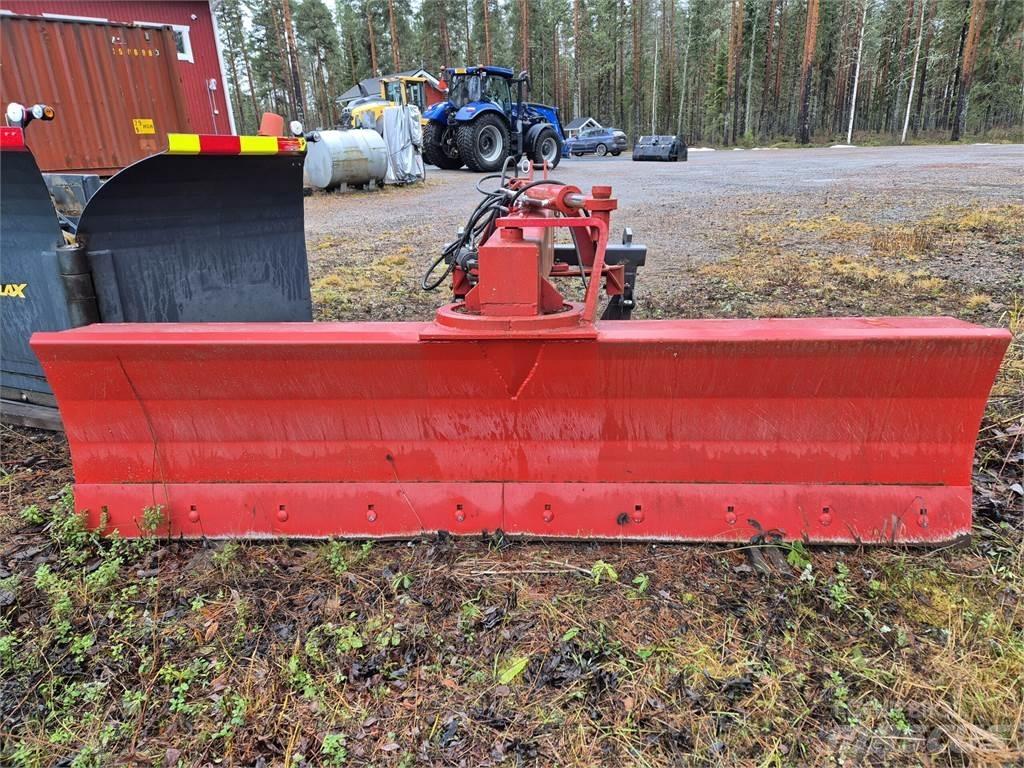  Traktorin takalana Planiergeräte