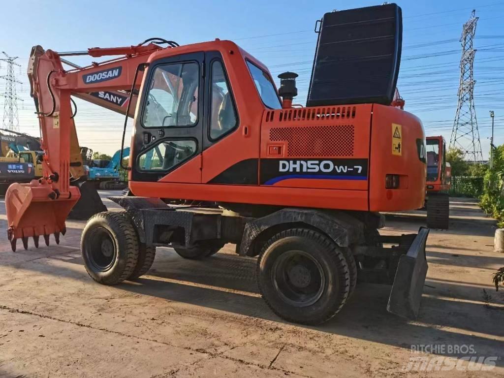 Doosan 150 W-7 Mobilbagger