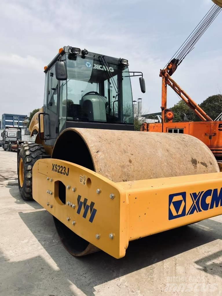 XCMG XS 223 J Walzenzüge