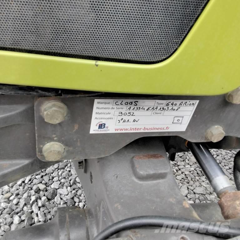 CLAAS 640 ARION Traktoren