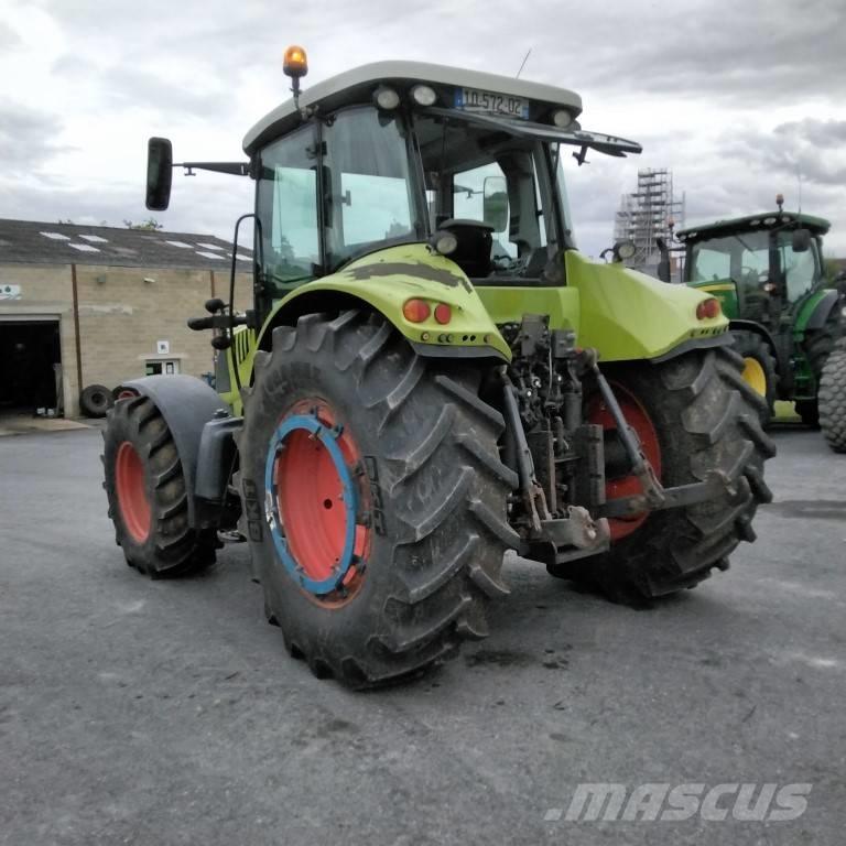 CLAAS 640 ARION Traktoren