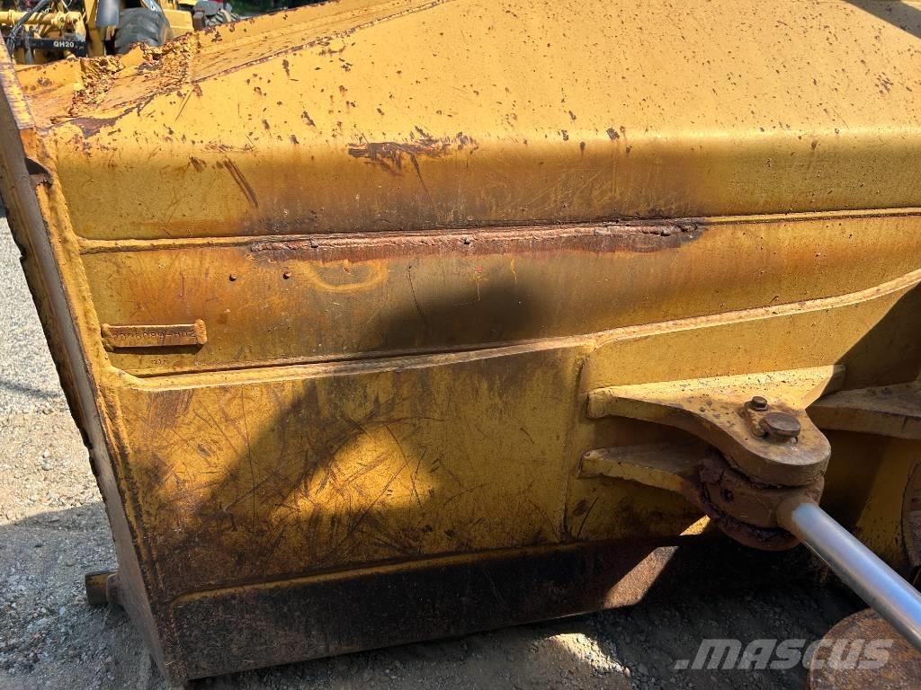 CAT D 5 N XL Bulldozer