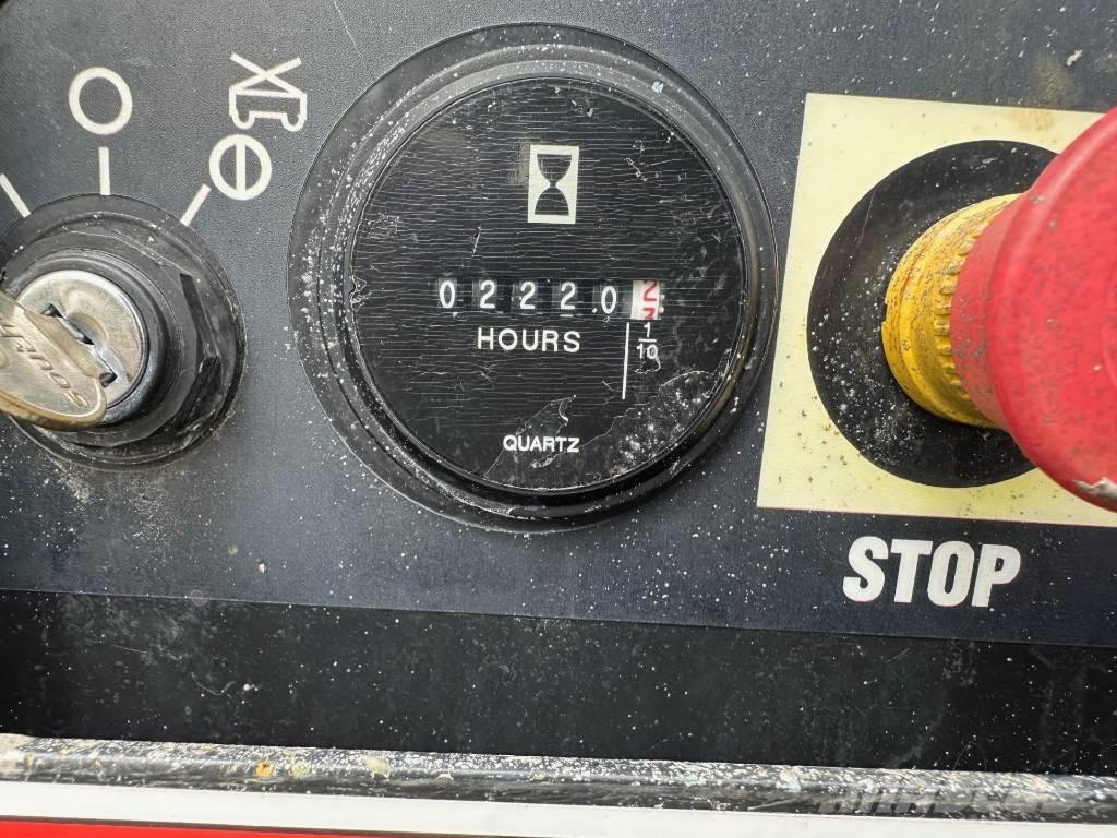 Genie GS 4069 RT Scheren-Arbeitsbühnen