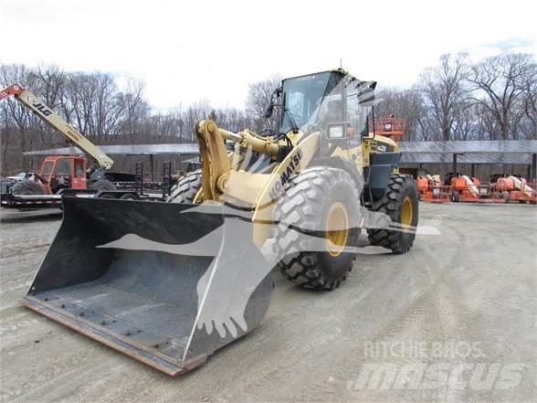 Komatsu WA320 Radlader