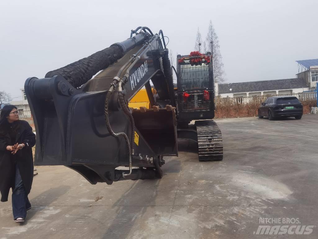 Hyundai 220LC-9S Raupenbagger