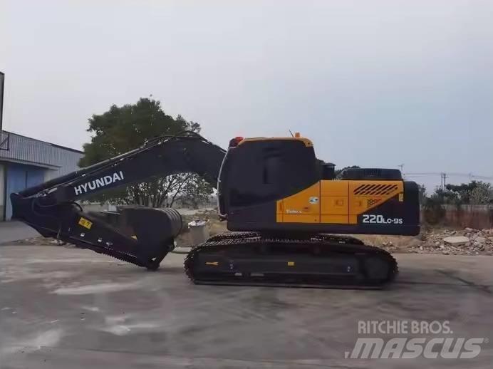 Hyundai 220LC-9S Raupenbagger