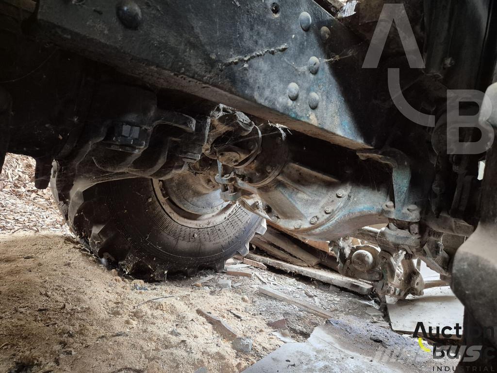  ЧТЗ Chtz T-150K Traktoren