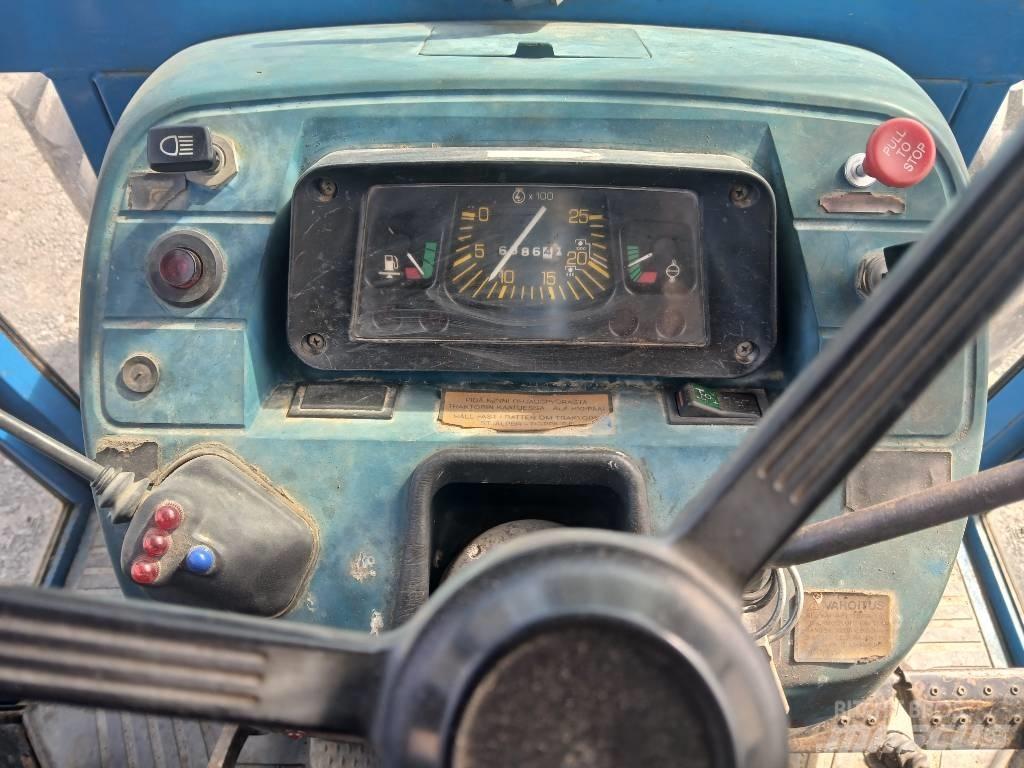 Ford 5610 Farmal Traktoren