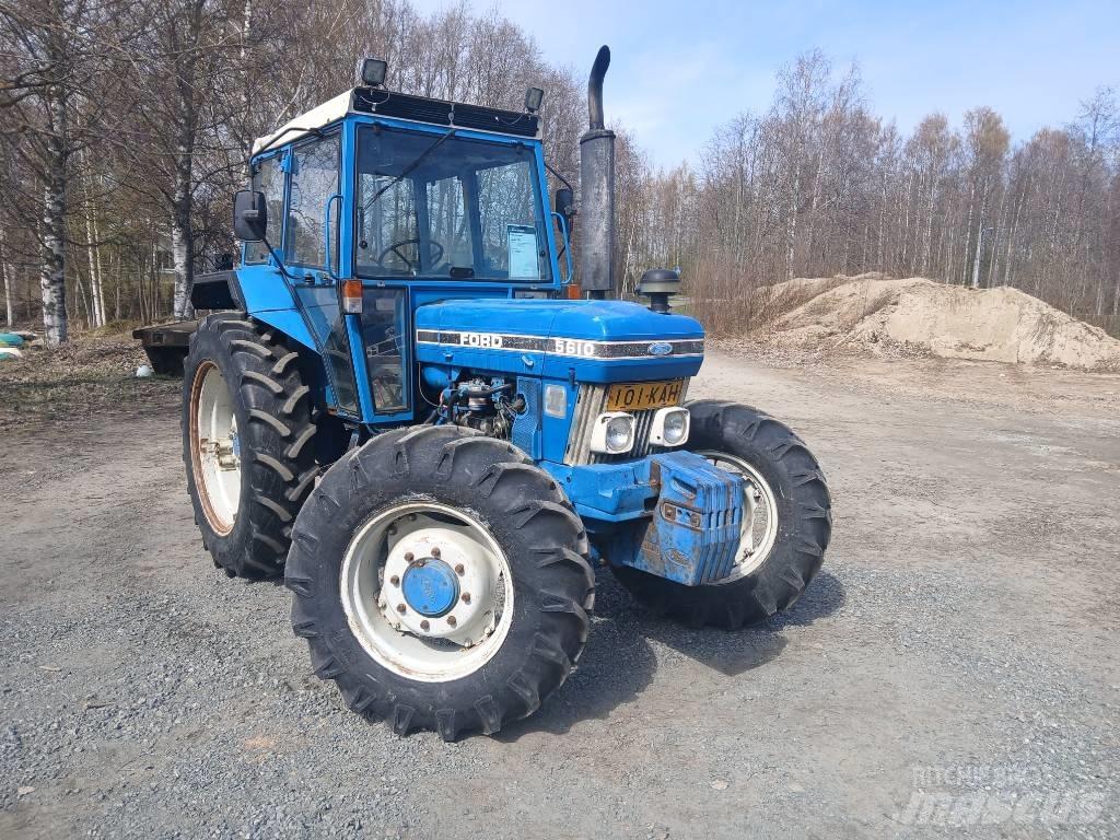 Ford 5610 Farmal Traktoren
