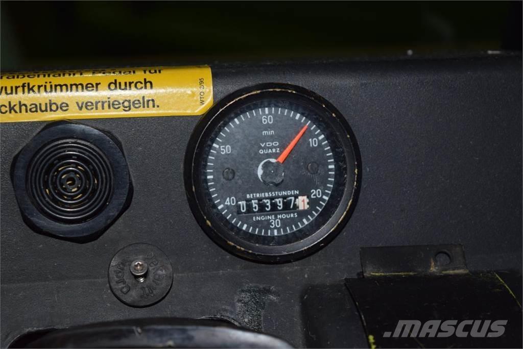 CLAAS Jaguar 820 Selbstfahrende Häcksler