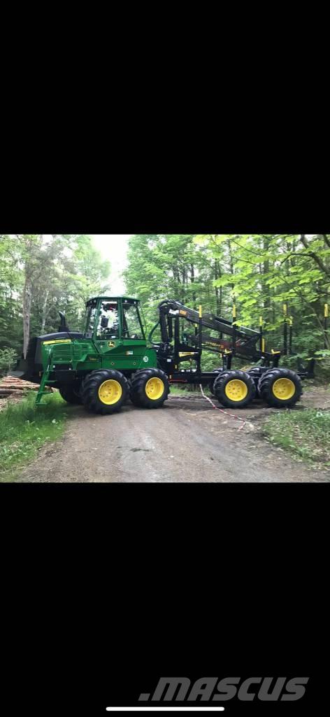 John Deere 1110 G Forwarder