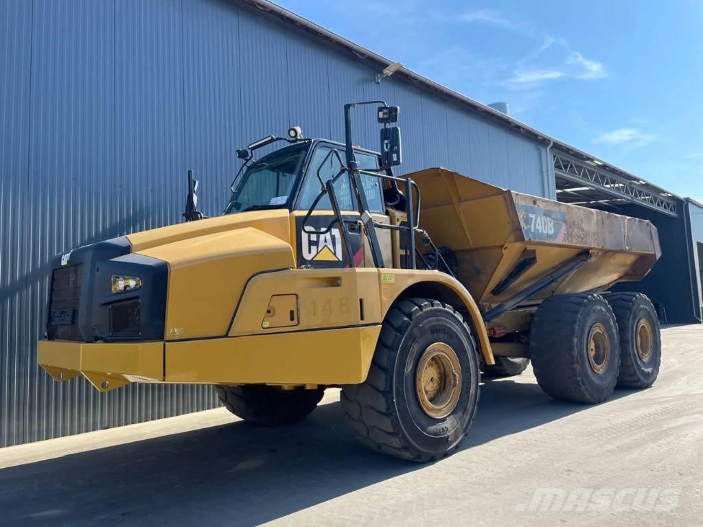 CAT 740B Dumper - Knickgelenk