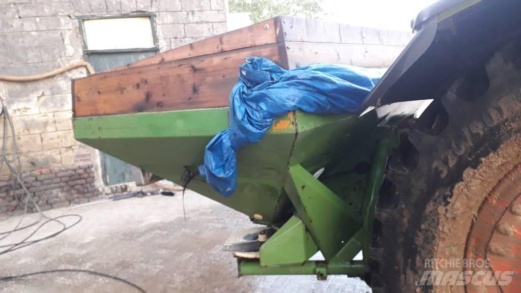 Amazone ZA-U 1001 Mineraldüngerstreuer