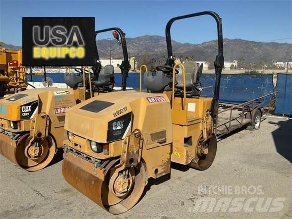 CAT CB22 Walzenzüge