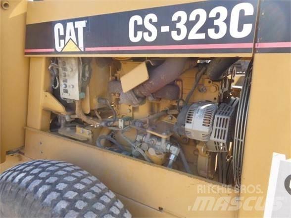 CAT CS-323C Walzenzüge