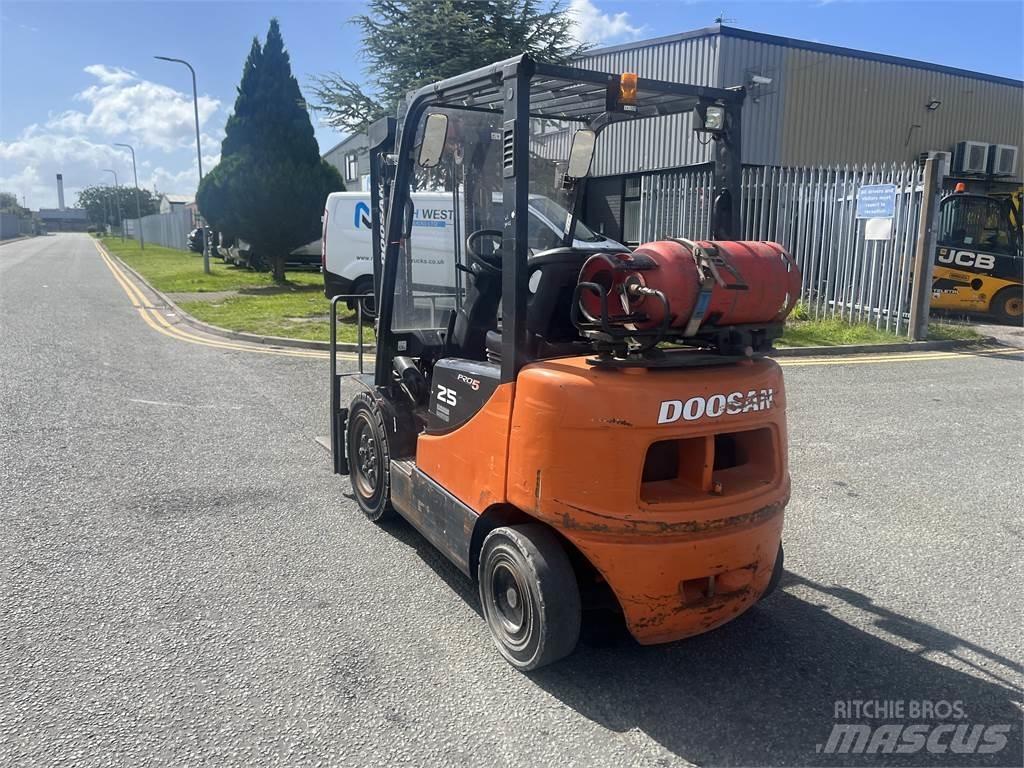 Doosan G25P-5 LPG heftrucks
