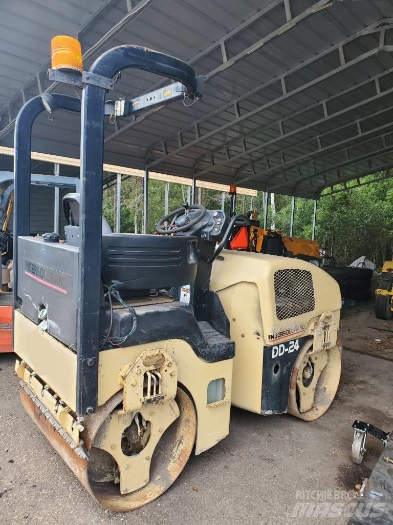 Ingersoll Rand DD 24 Tandemwalzen