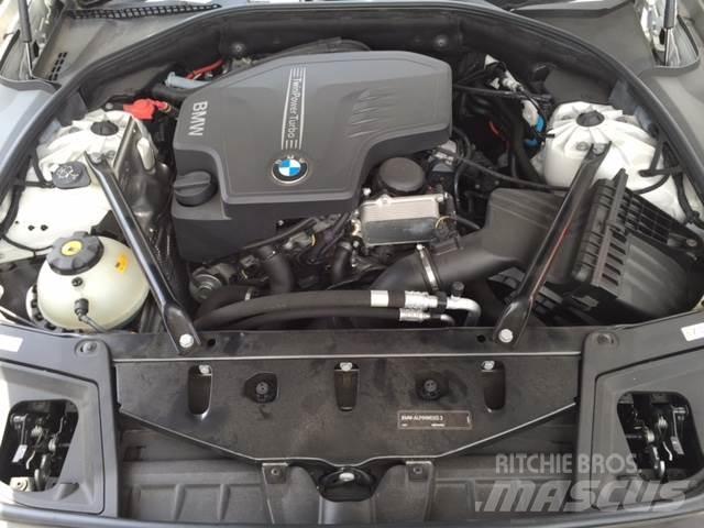 BMW 528i PKWs