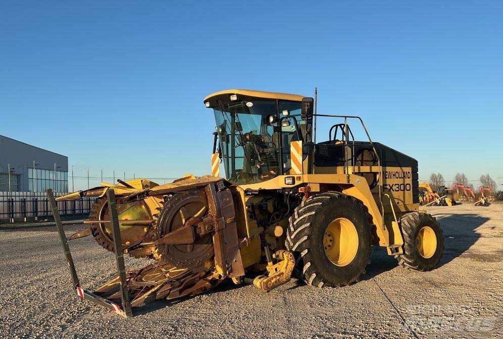 New Holland FX 300 Selbstfahrende Häcksler