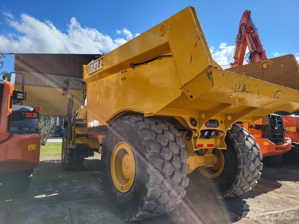 Bell B30E 4x4 Dumper - Knickgelenk