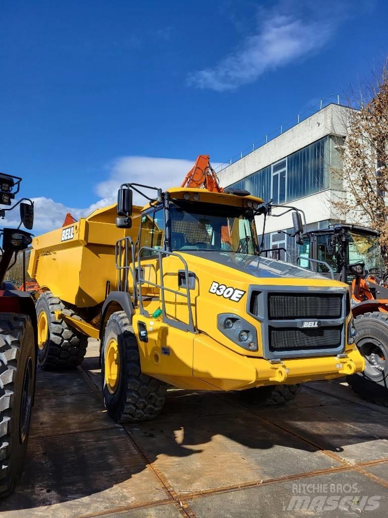 Bell B30E 4x4 Dumper - Knickgelenk