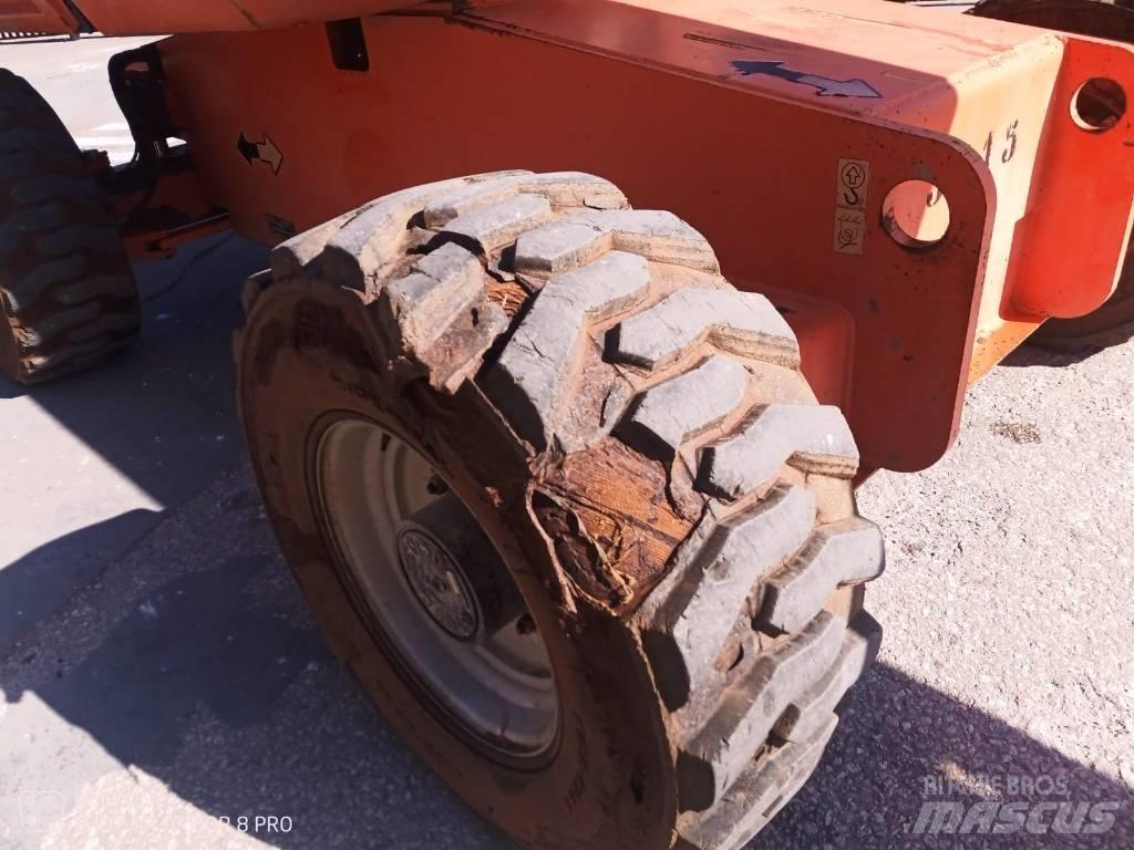 JLG 660 SJ Teleskopbühnen