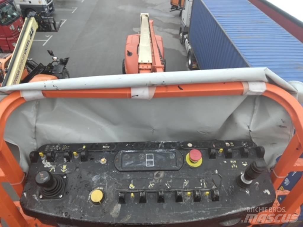 JLG 860 SJ Teleskopbühnen