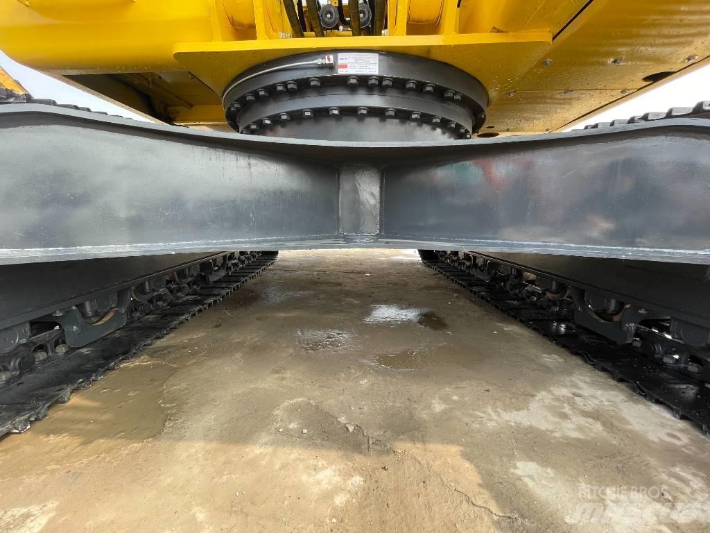 Komatsu PC220-8 Raupenbagger