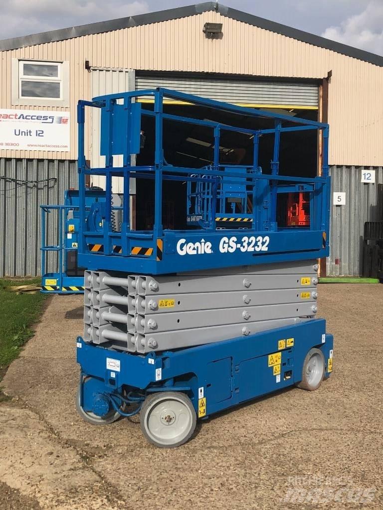 Genie GS 3232 Scheren-Arbeitsbühnen