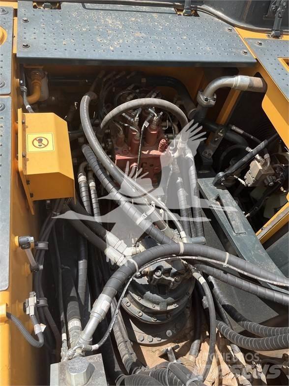 Hyundai HX330L Raupenbagger