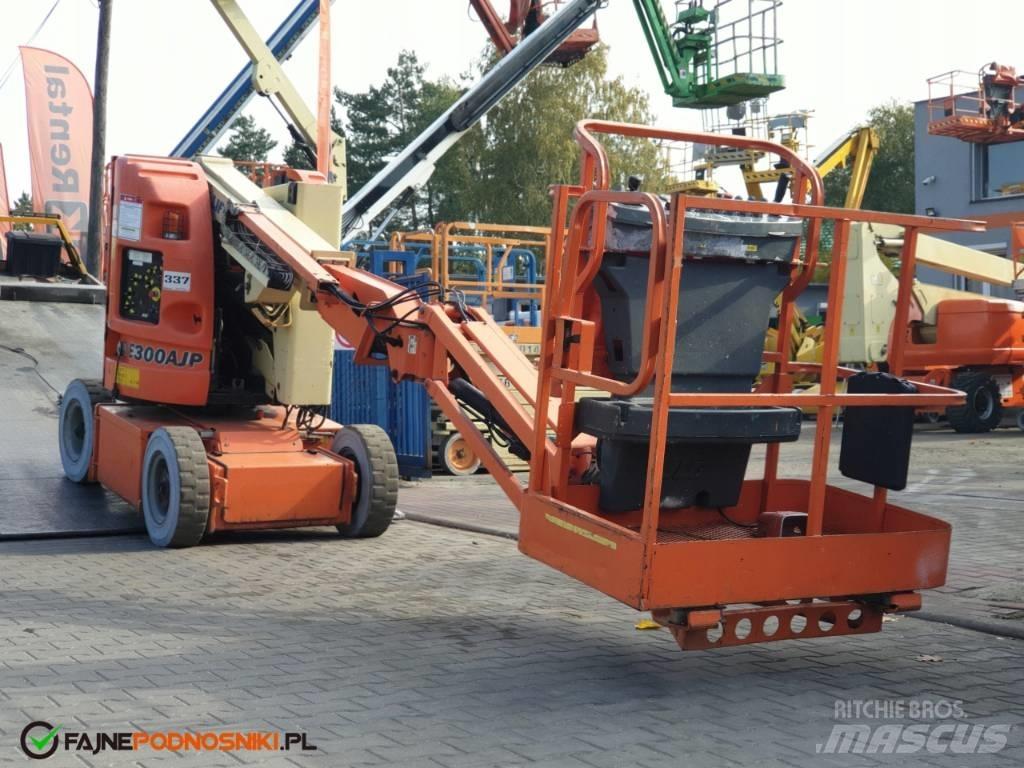 JLG E 300 AJP Gelenkteleskoparbeitsbühnen